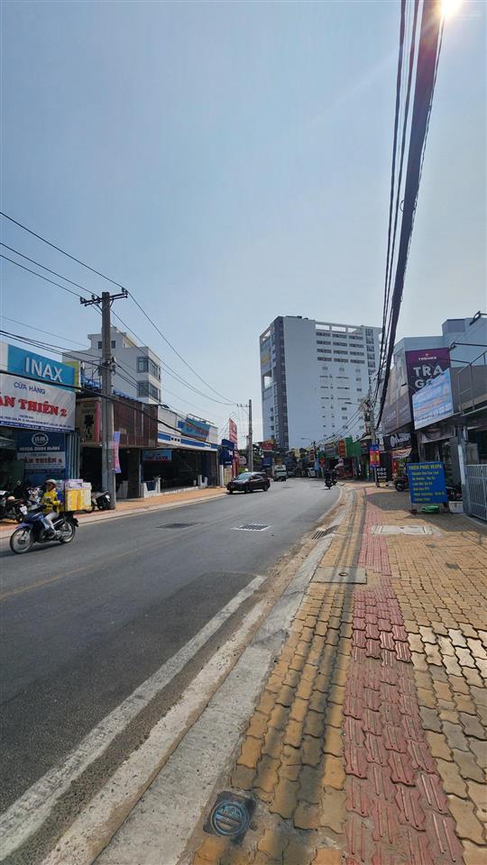 Nhà kha vạn cân 257m2 linh tây thủ đức 14 tỷ