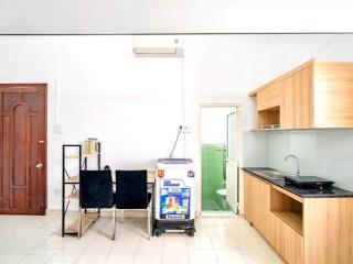 Căng hộ dịch vụ mặt tiền tên lừa  7 tầng  thang máy  thu nhập 150tr/ tháng  canh aeon  mặt phố