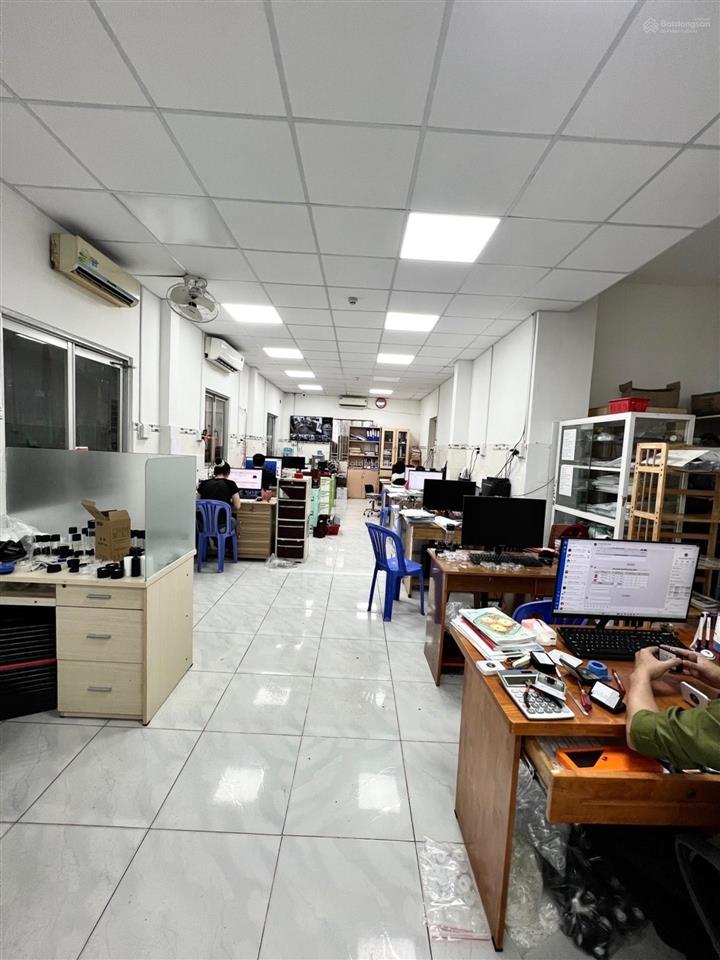 Hàng ngộp  dt 1000m  nhà xưởng  ngay mã lò  ao đôi  lê văn với  full thổ cư  hàng ngộp