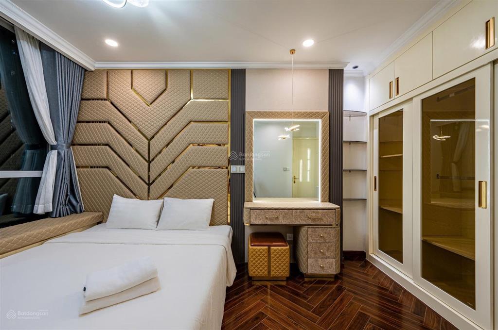 Cho thuê căn hộ 2pn vinhomes nội thất đẹp view lm 81 tại vinhomes central park