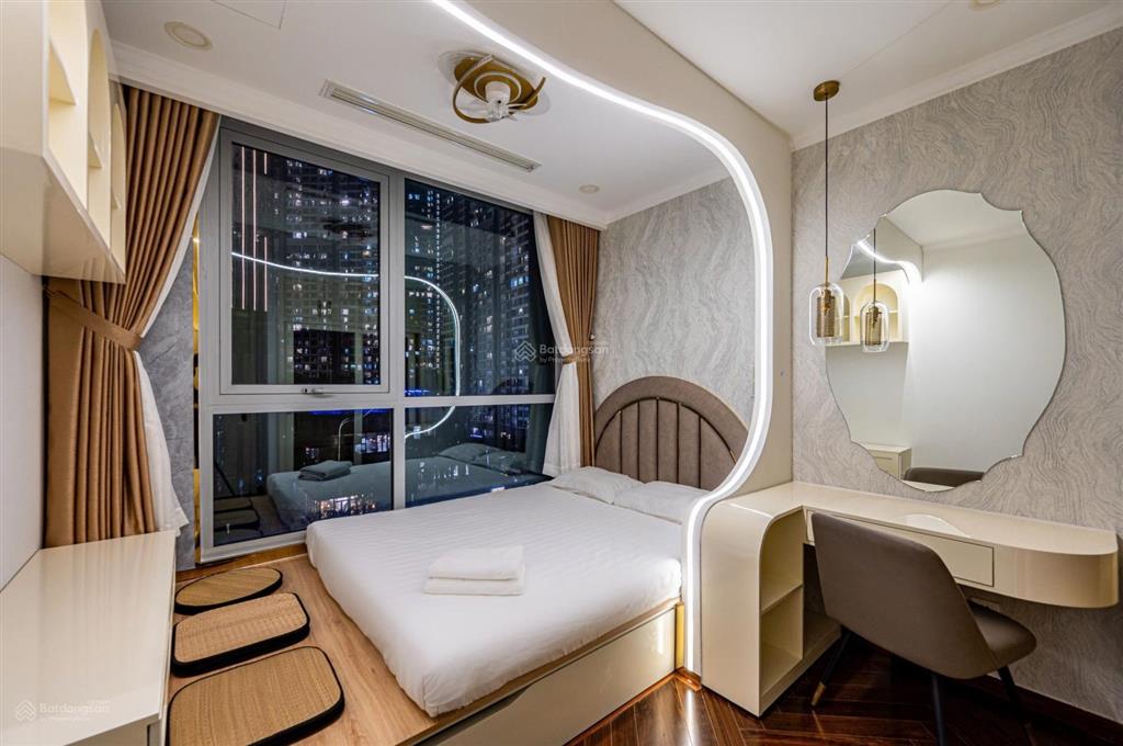 Cho thuê căn hộ 2pn vinhomes nội thất đẹp view lm 81 tại vinhomes central park