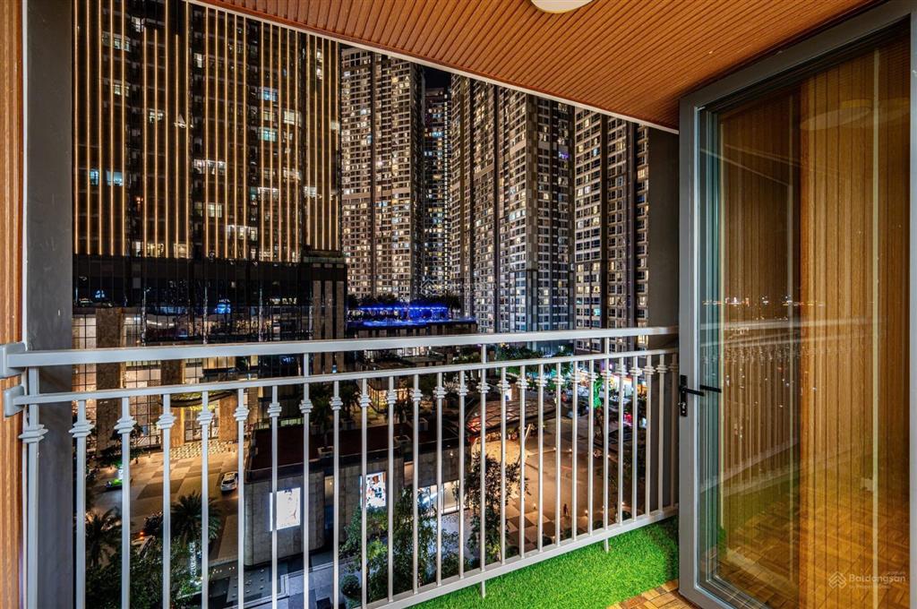 Cho thuê căn hộ 2pn vinhomes nội thất đẹp view lm 81 tại vinhomes central park