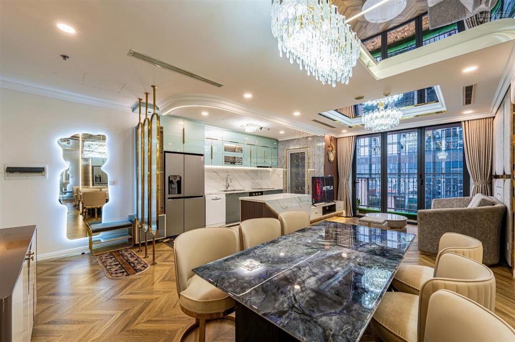 Cho thuê căn hộ 2pn vinhomes nội thất đẹp view lm 81 tại vinhomes central park