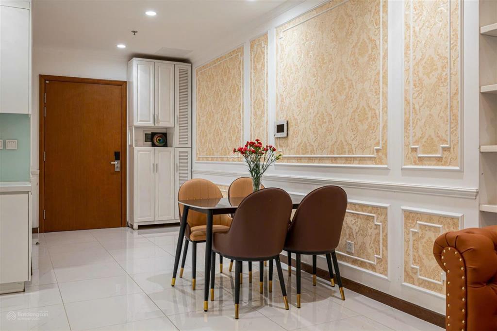 Cho thuê căn hộ 2pn, 2wc, 85m2 tại vinhomes central park, giá cực tốt 21 triệu vnd
