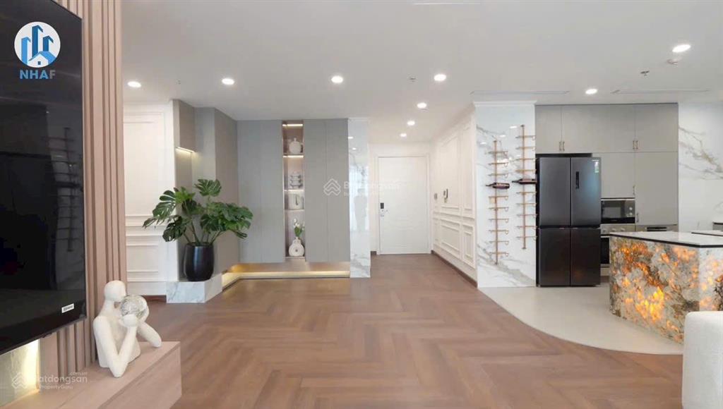 Bán căn hộ đập thông góc park hill rộng 200m2, full nội thất sang trọng.  0963 182 ***