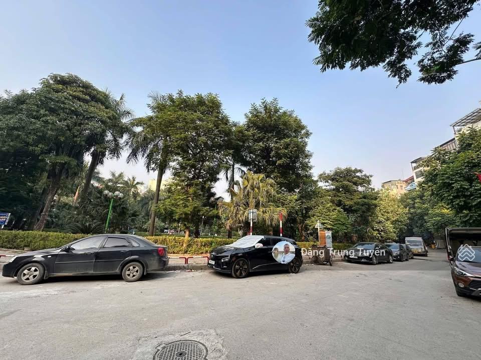 Siêu hiếm, siêu rẻ, đất đống đa, giá đầu tư dt 360m2, mặt tiền 9,8m, giá chỉ 125 tỷ