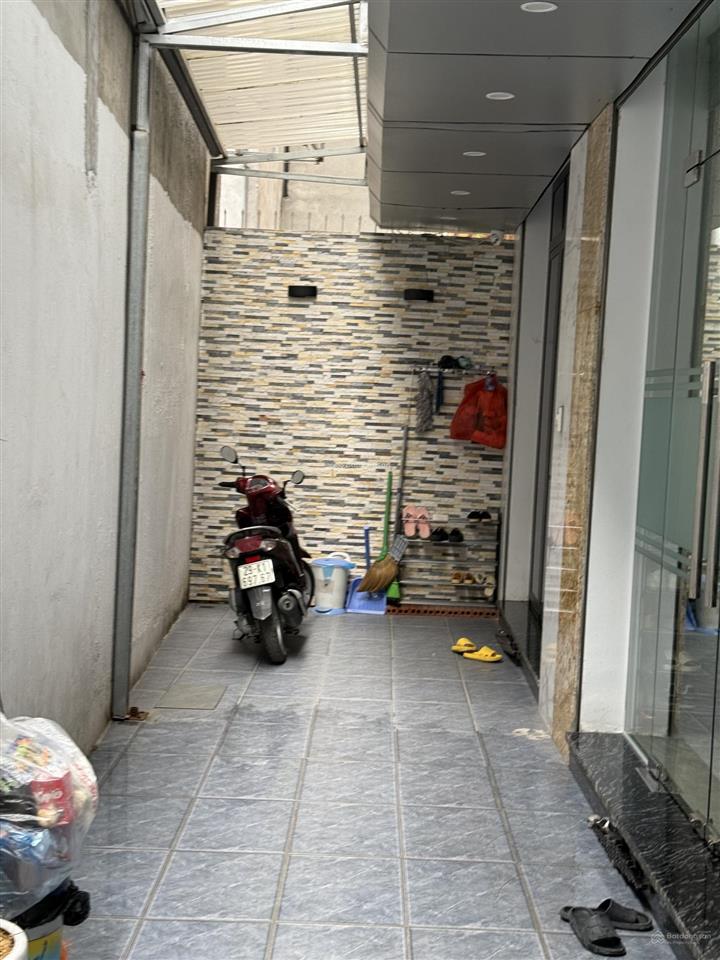 Chủ nhà chuyển về quê cần bán gấp nhà vũ trọng phụng, quan nhân dt 40m, 7 tầng, giá 11,5 tỷ