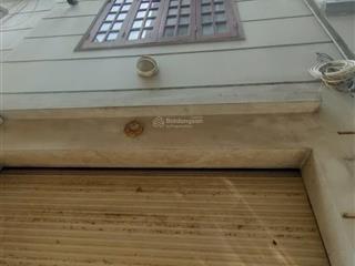 * nhà dân f0 phố âu cơ , xuân diệu vài bước ra phố  dt50m ,5 tầng , mặt tiền 3,6m , giá 15 tỷ