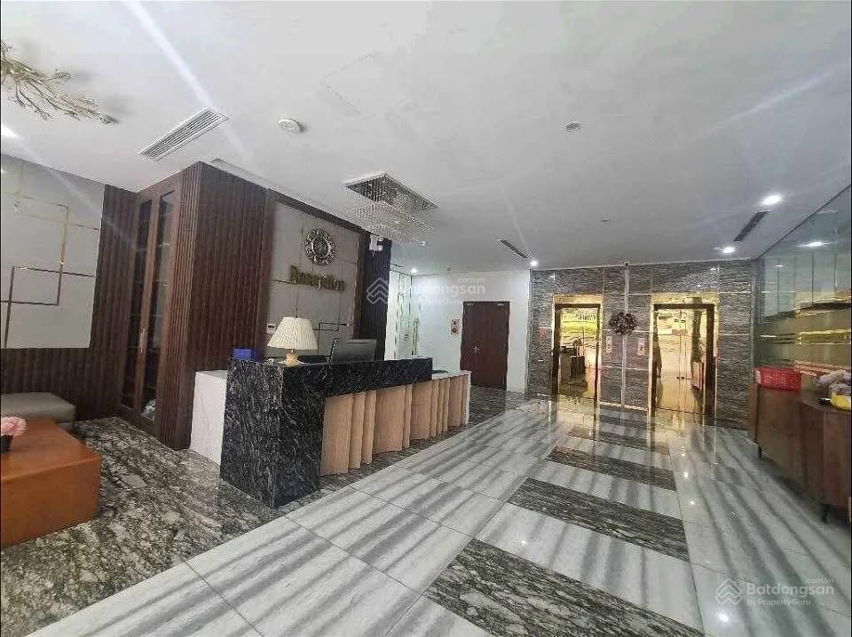 Chủ ngập bank cần bán gấp giá hợp lý, tòa nhà vp tây hồ dt 288m2, 8 tầng, mặt tiền 16m, giá 148 tỷ