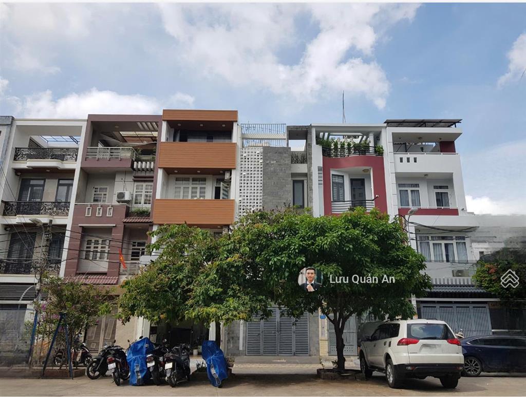 Bùi đình túynhà hxh tránh 4 tầnggần công viêngần rạch xuyên tâm giá 12,3 tỷ
