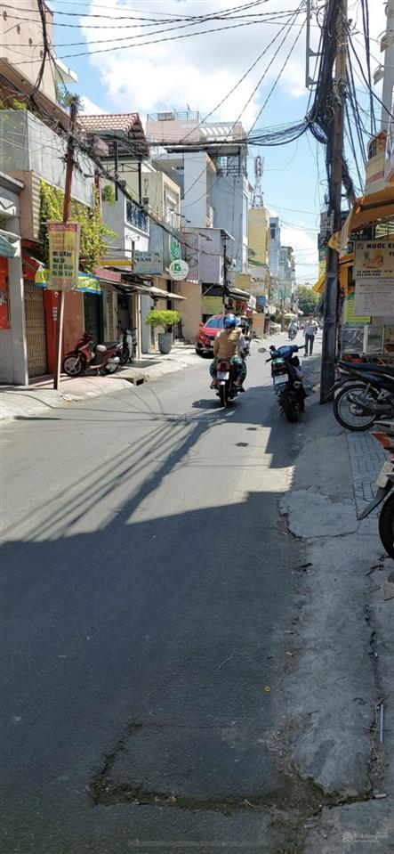 Quận 4  mặt tiền xóm chiếu  thông trục nguyễn tất thành  8m x 52m  3 tầng  vừa ở vừa cho thuê