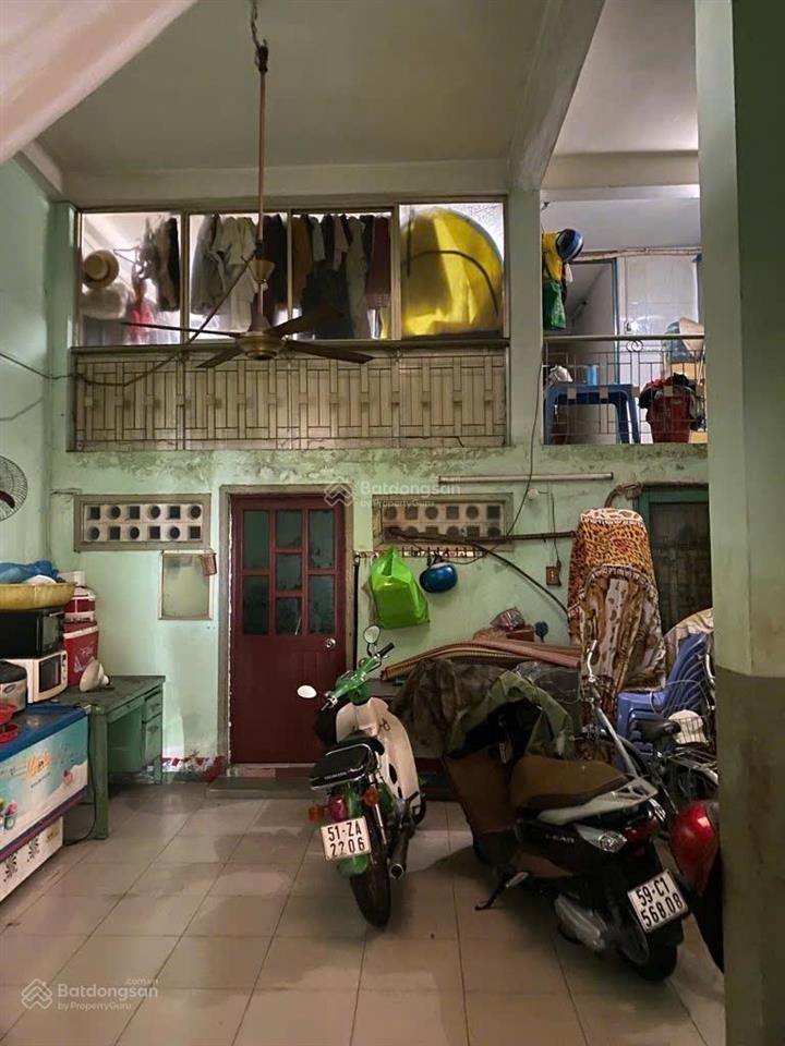Quận 4  mặt tiền xóm chiếu  thông trục nguyễn tất thành  8m x 52m  3 tầng  vừa ở vừa cho thuê