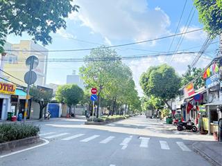 Nhà 3 tầng tặng full nội thất  chỉ nhỉnh 4 tỷ  ngay khu dân cư khang điền dương đình hội
