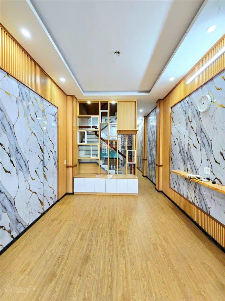Bán nhà 4 tầng cầu xây 2  tặng lại tất cả nội thất dọn vào ở ngay  chỉ nhỉnh 4 tỷ