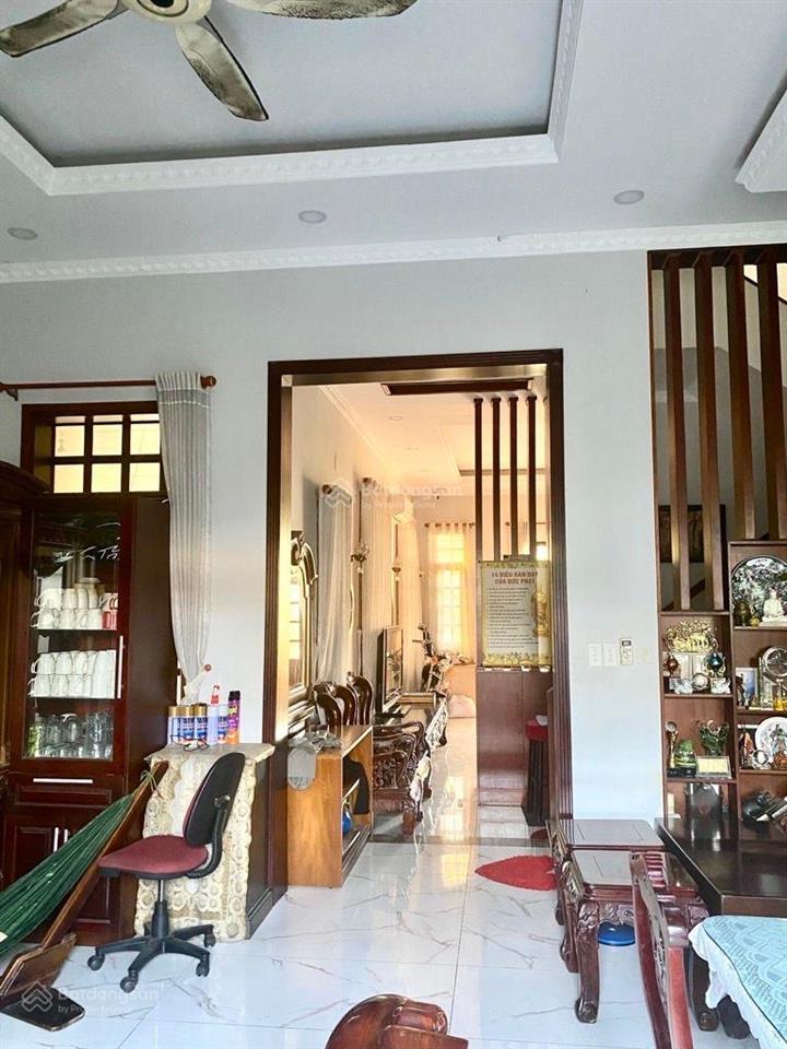 Siêu phẩm biệt thự 3 tầng dt 245m ( 12 x 21 ) đường linh trung tp thủ đức , ngay hoàng diệu 2