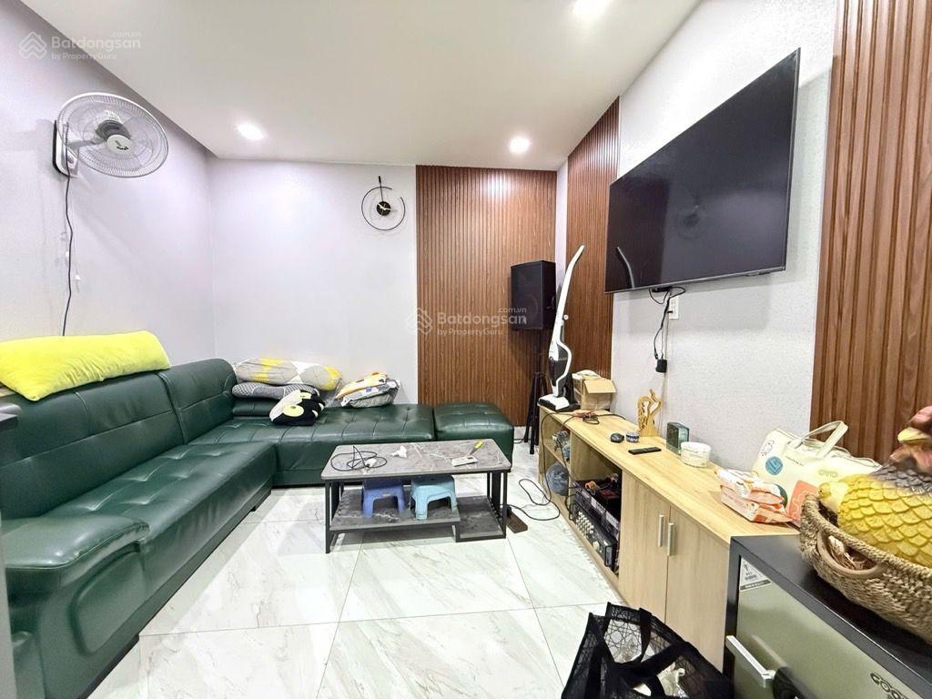 Nhà 2 tầng vị trí vip + dt lớn 140m ngang 10m dài 14m full thổ, đường xe tải cách tô ngọc vân 30m