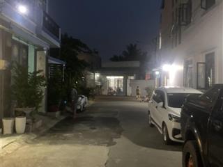 Siêu phẩm 3 tầng dt 51m (4,3 x 12) đường số 21 nguyễn xiển quận 9 tp hcm nhà nằm ngay vinhomes