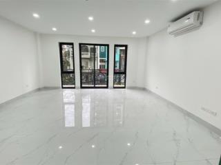 Cho thuê văn phòng view kinh siêu đẹp dt 45m² giá thuê 8.8 triệu mặt phố trần bình  mỹ đình