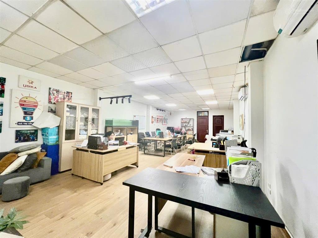 Cho thuê văn phòng siêu rẻ đẹp dt 80m2 giá thuê 8.5 triệu tại hồ tùng mậu  ngay goldmark city