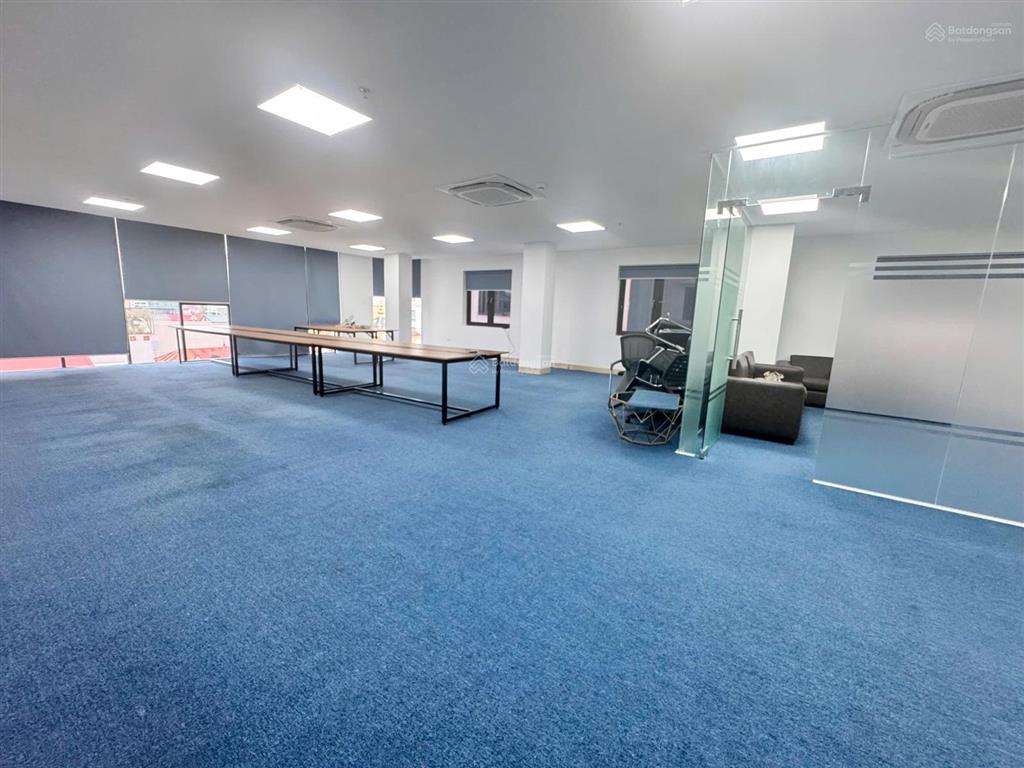 Cho thuê văn phòng 130m2 giá 25.5 triệu phố hoàng quốc việt  cầu giấy