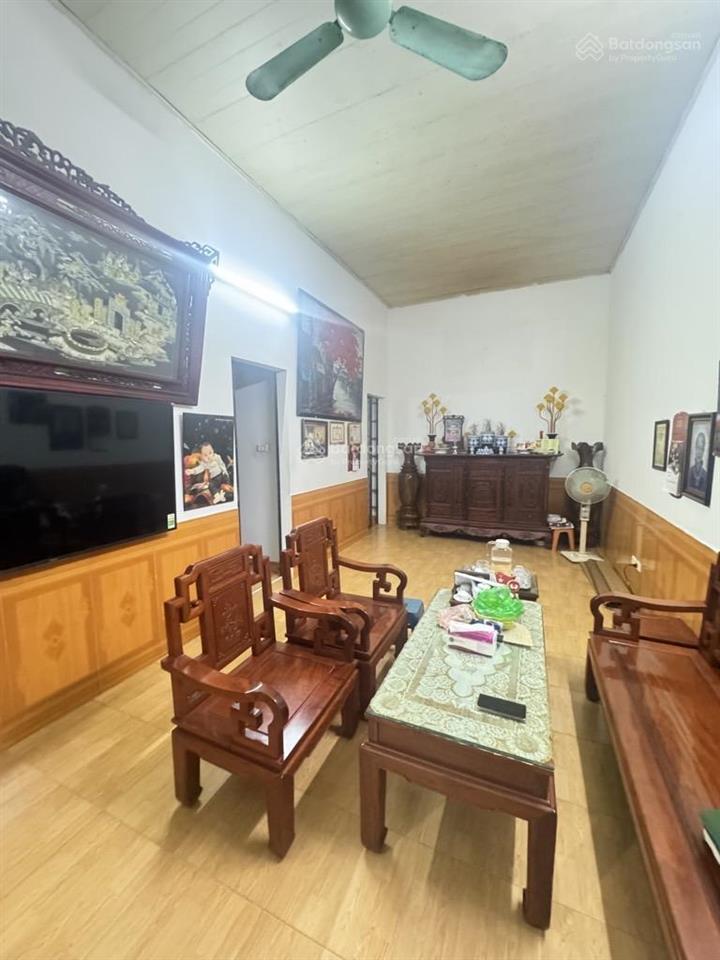 Thửa đất đẹp nguyễn khang 37m2 x mt4m xây gì cũng đẹp. ngõ rộng ô tô vào. cách mặt phố chỉ 20m.