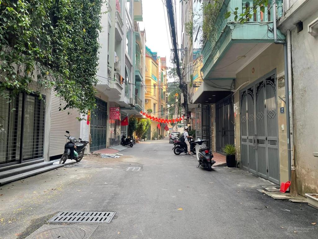 Bán nhà trần duy hưng 60m2 x 6 tầng. gara ô tô. cách 2 nhà ra mặt phố. kd đỉnh. 0965 525 ***