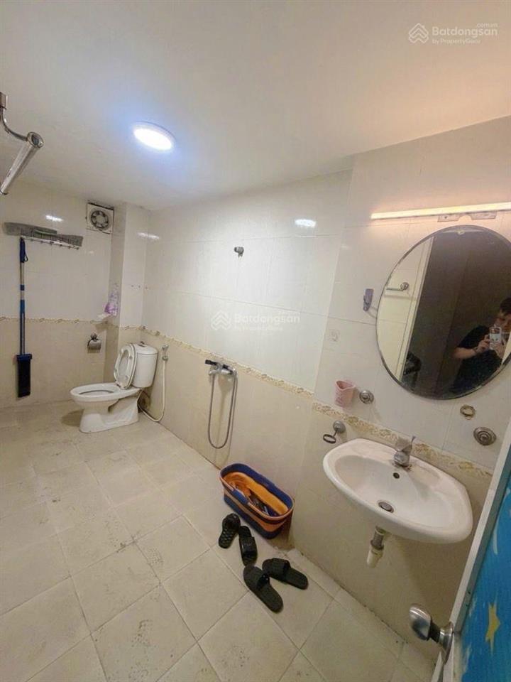 Bán nhà yên hoà 45m2 x 5t x mt 4,5m. tổng 4pn. 2 thoáng. ngõ rộng nông phố.