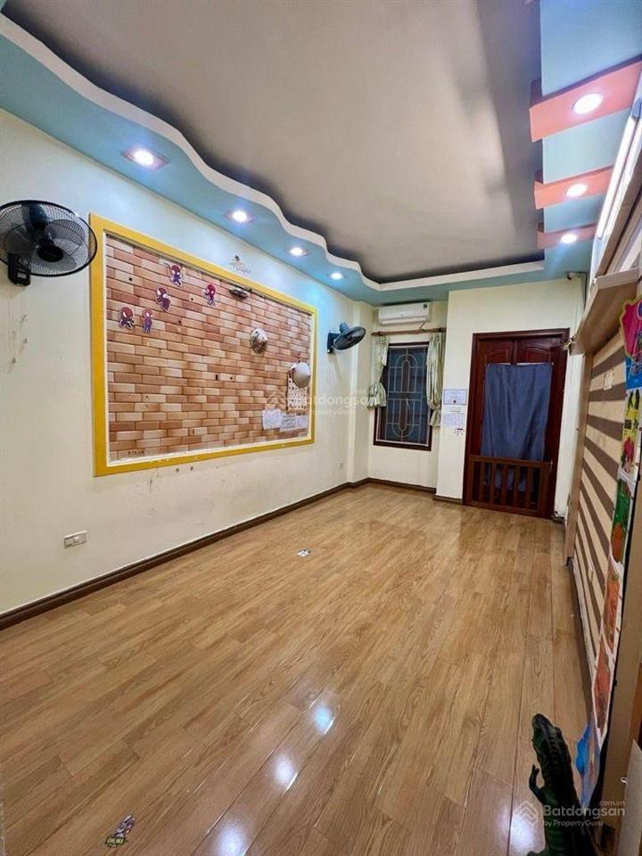 Giảm chào nguyễn khang. nhà 5 tầng dt 33m2 x 4pn. ngõ rộng, nông, thông. 0965 525 ***