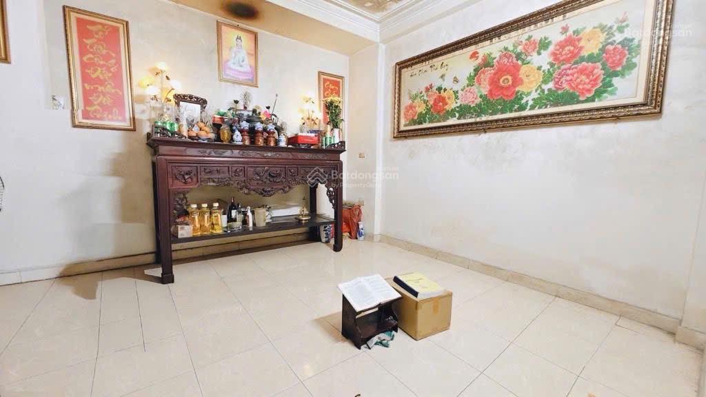 Bán gấp nhà riêng tại trần duy hưng, 13 tỷ, 40m2x5t ô tô 5tạ qua nhà, hàng hiếm