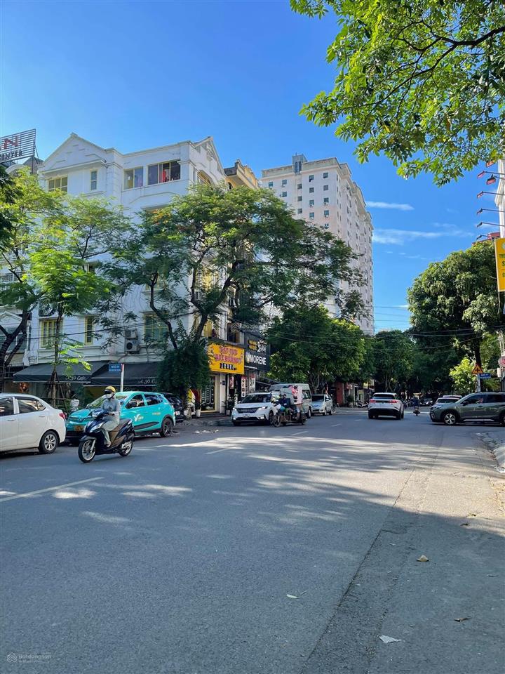 Nhà đẹp nguyễn thị định 37m2 x 5t full nt ở ngay. ngõ rộng, nông mặt phố chỉ 20m. cực hiếm.