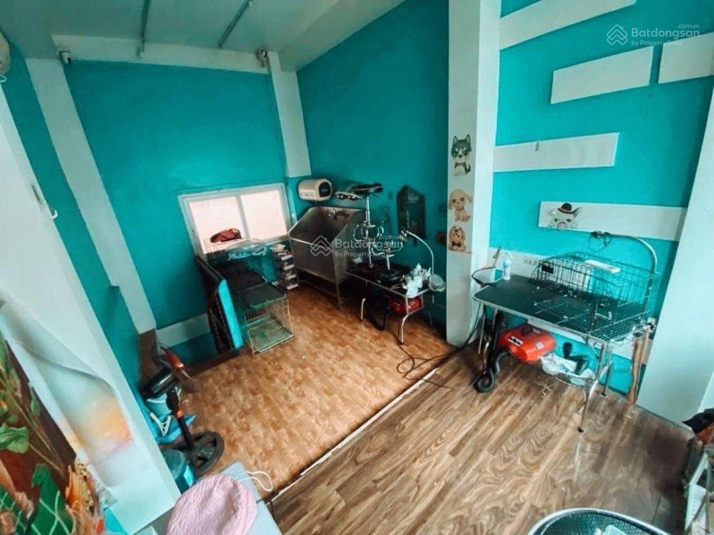 Bán gấp nhà mặt phố tại cầu giấy, 9,8 tỷ, 15m2, 3pn, 4wc, pháp lý đầy đủ