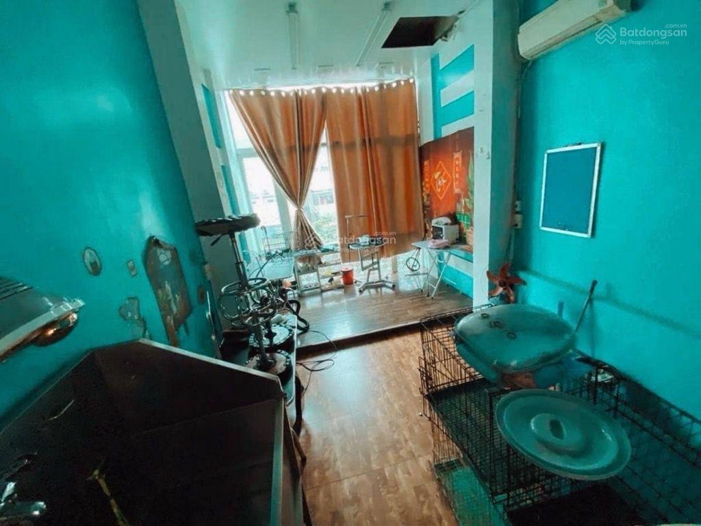 Bán gấp nhà mặt phố tại cầu giấy, 9,8 tỷ, 15m2, 3pn, 4wc, pháp lý đầy đủ