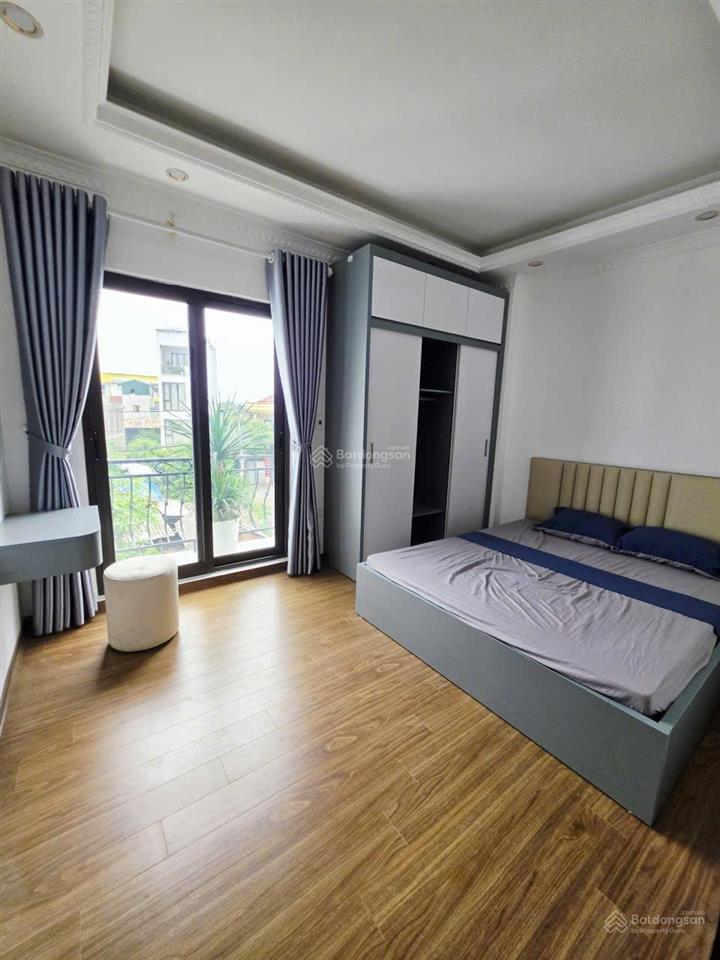 Giá tốt. thang máy. bán nhanh nhà 06 tầng long biên, 50m, nhỉnh 8 tỷ, ô tô đỗ cửa