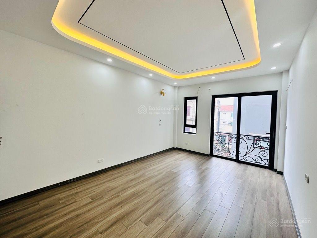 Bán nhanh nhà đẹp thạch bàn, long biên, 5 tầng, 31m, nhỉnh 6 tỷ