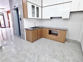 Giá tốt. nhà thang máy long biên, 46m, 5 tầng, 7x tỷ