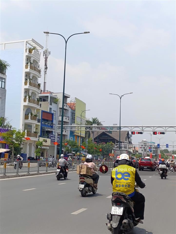 Nhà đẹp xinh full nội thất dương quảng hàm, 5 tầng mới cứng, giá 7,45 tỷ, gọi ngay 0933 523 ***
