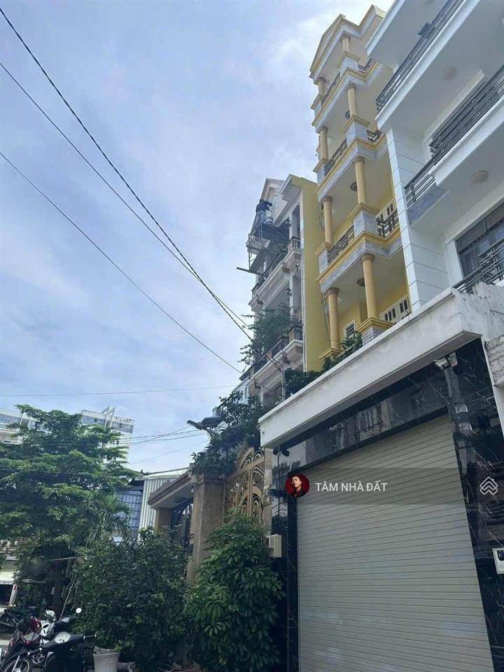 Đất chuẩn chỉnh  giá rẻ  ngang 5m dài 20m  khu đồng bộ thông thoáng giá 10 tỷ  0933 523 ***