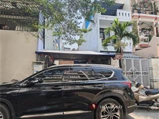 Bán Đất - Giá rẻ - Ngang 5m dài 20m - Khu đồng bộ - Hẻm Nhựa thông thoáng giá 10 tỷ