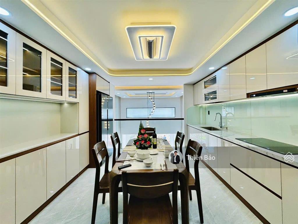 Siêu phẩm nhà đẹp ở ngay 4 tầng (4x13m) + thang máy nguyễn oanh p17 quận gò vấp