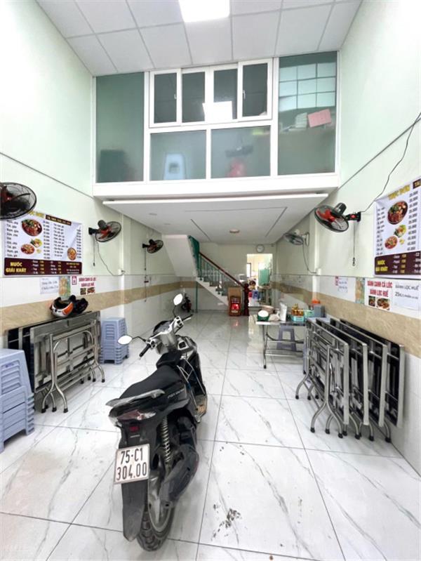 MẶT TIỀN PHẠM VĂN CHIÊU - KINH DOANH ĐỈNH - (4m x 23m) NHÀ CẤP 4 CÓ GÁC - VỊ TRÍ KINH