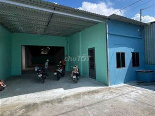 Cần Cho thuê xưởng xuân Thới sơn HM.DT 500m đường xe công giá 26 triệu