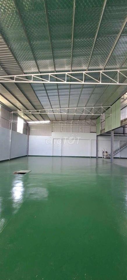 Cần Cho thuê xưởng TÂN hiệp hốc Môn DT 1000m giá 40 triệu thương Lương
