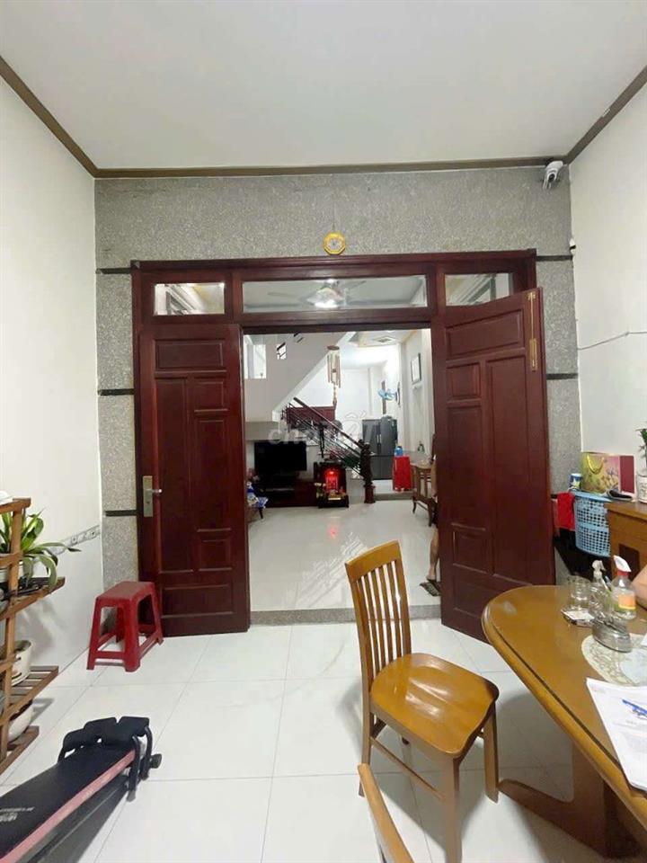 Cần bán nhà PTTN Q12 DT 4 x20 . kết cấu 1trêt 2lầu giá 6 tỷ 2 