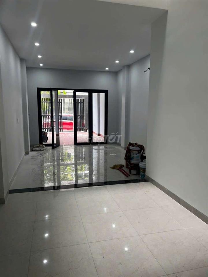 Cho thuê nhà P.TTH.khu Tân Tiến DT 4 x25 1 trệt 3 Lầu 4PN giá 17 triệu