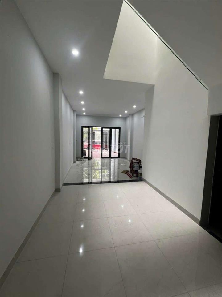 Cho thuê nhà P.TTH.khu Tân Tiến DT 4 x25 1 trệt 3 Lầu 4PN giá 17 triệu