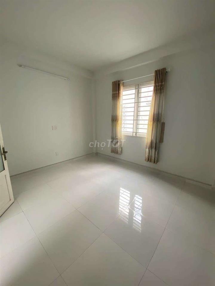 cần cho tguê nhà P THT .khu An sương .DT 4x18 .1 trệt  2Lầu 4PN giá 13