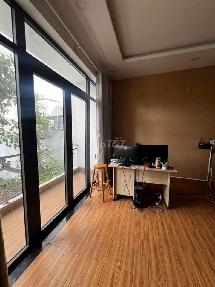 Cần cho thuê nhắ P ĐHT gần chợ cây sộp .DT 12 x14 1 trệt 2 lầu 4PN 5WS