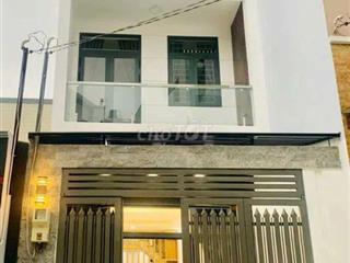 cần cho  nhà P ĐHT 17 gần cầu vươt quang trung DT 4.2 x22 1 trệt 2Lầu 