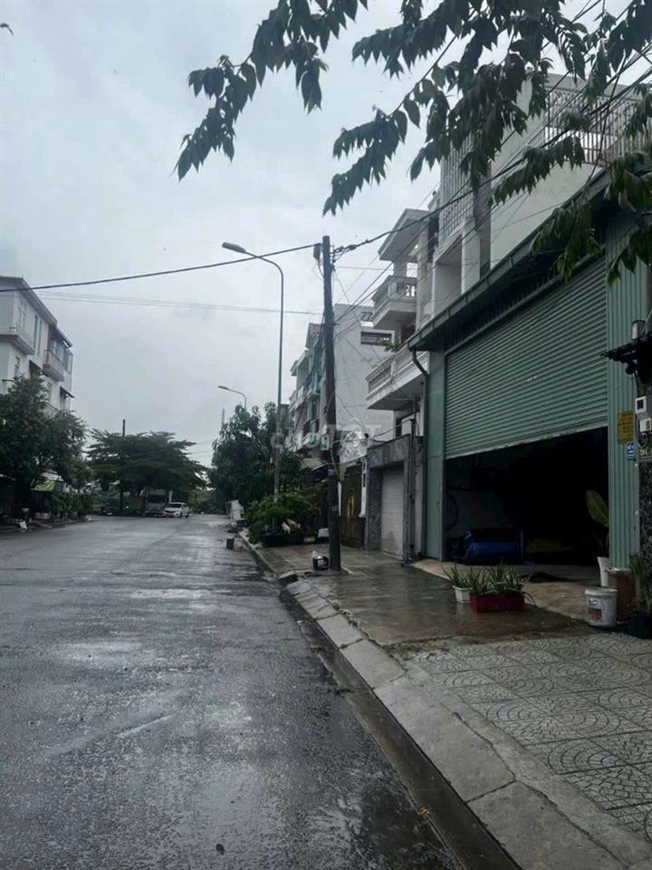 Cần Cho thuê kho xưởng khu An Sương .DT 9 x20 giá 18 triệu