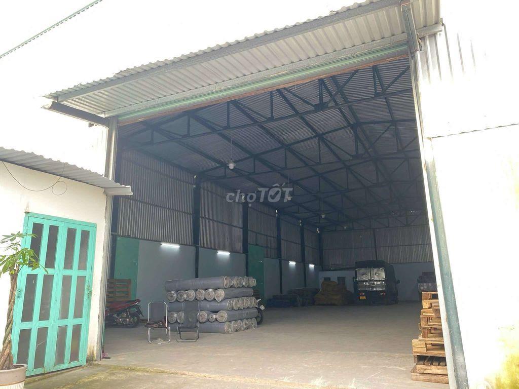 Cần Cho thuê kho Xưởng TTN Q12 .DT 16 x40 gác Lửng 300m. giá 70 triệu